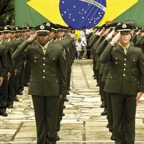 Como Ingressar na Carreira Militar: O Caminho até a Patente Mais Alta