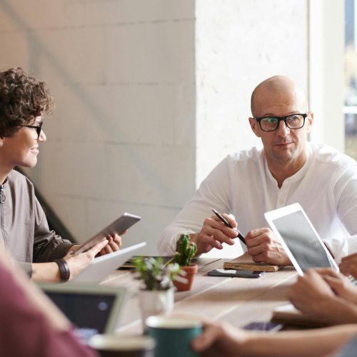 INTELIGÊNCIA EMOCIONAL: A Habilidade Essencial para o Sucesso Profissional em 2025