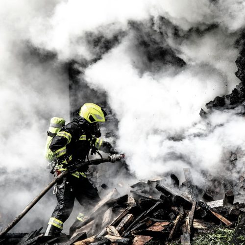 As 7 Profissões Mais Perigosas do Mundo: Desafios Extremos e Coragem Diária